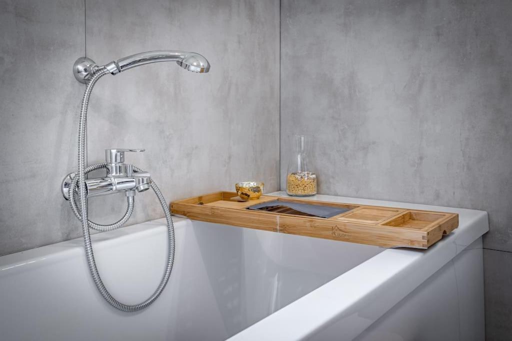 Luxury Limonaia With Jacuzzi Near Florence San Jacopo al Girone Exterior foto